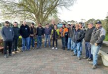 Hay delivered for Limestone Coast farmers in need