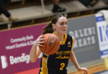 Women stumble in penultimate game