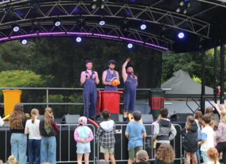 FRiNGELAND takes over city